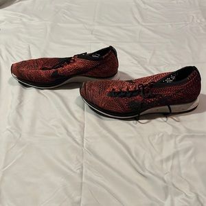 Nike Flyknit Racer 11.5
